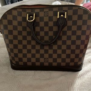 Louis Vuitton alma mm bag